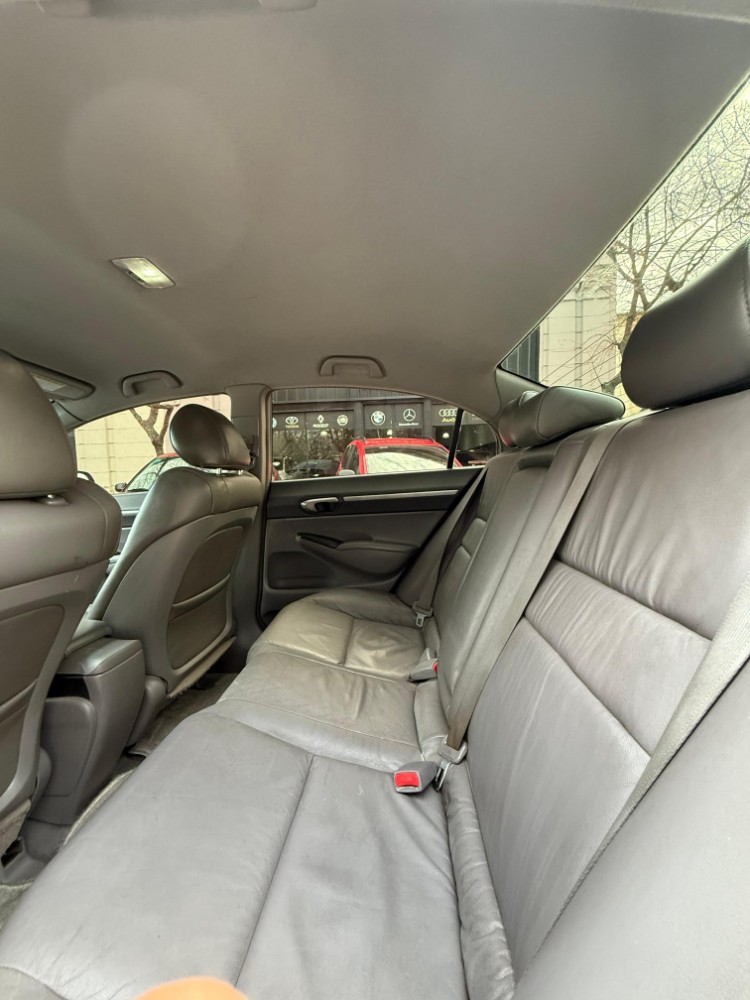 Honda CIVIC 1.8 — foto 5